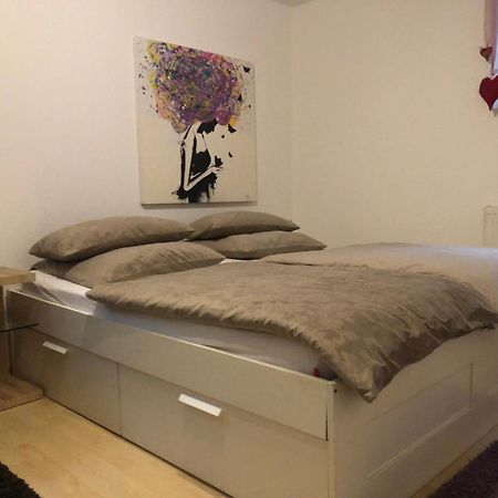 Christine Oparaugo - Privatzimmer mit Bad Leutkirch im Allgäu Exterior foto